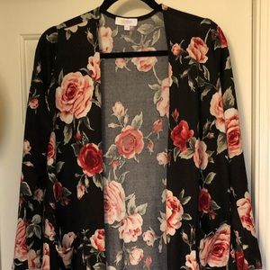 🌹NWOT LulaRoe Rose Sarah Cardigan Medium